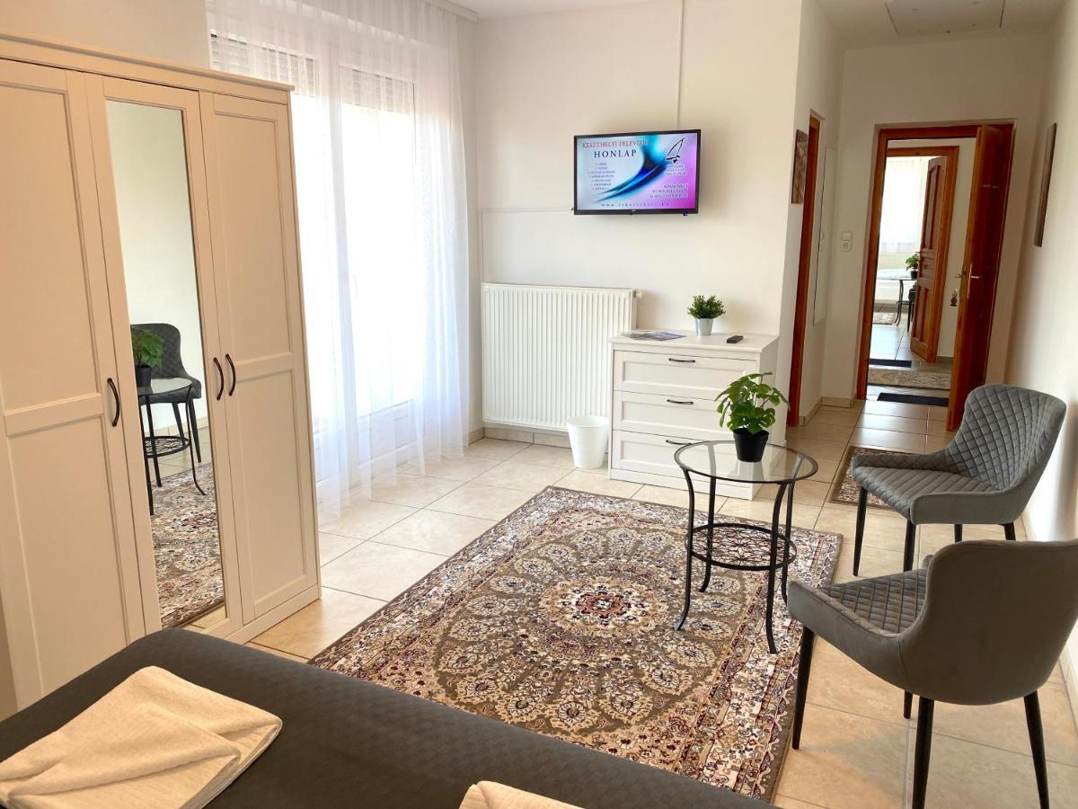 Villa Lillybeth - Lake Balaton Кестхей Экстерьер фото